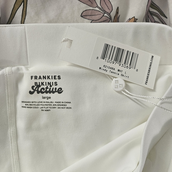 NWT Frankies Bikinis Windy Tennis Skirt in White - Picture 5 of 5